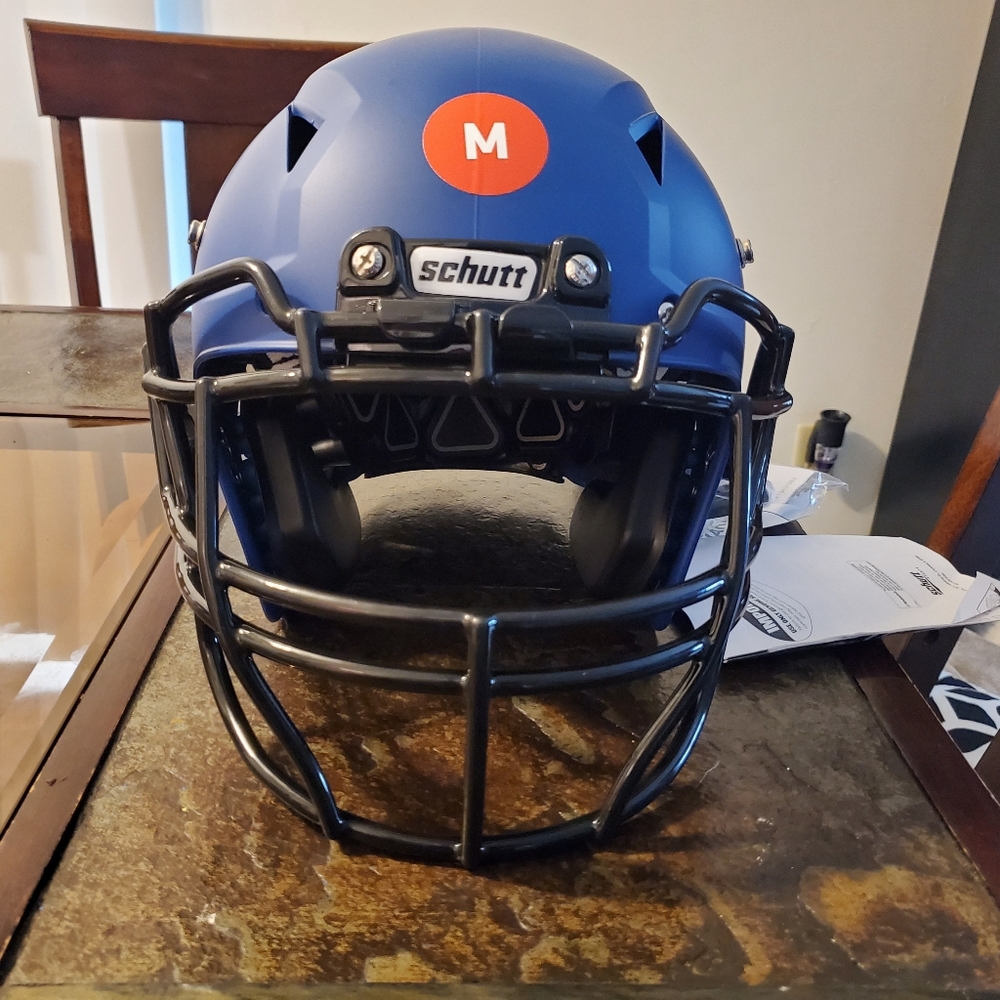 Schutt Vengeance A11 Youth Football Helmet - Matte